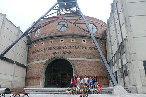 Campamento de Verano de  Hockey Sala LLoberu-Exeter Language Centres 2019 Foto 8