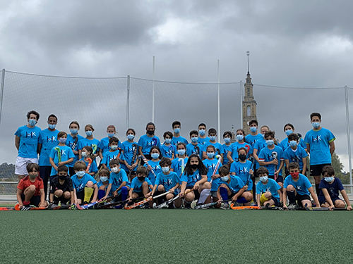 V Campus Hockey Hierba LLoberu-Exeter Language Centres 2021 Foto 1