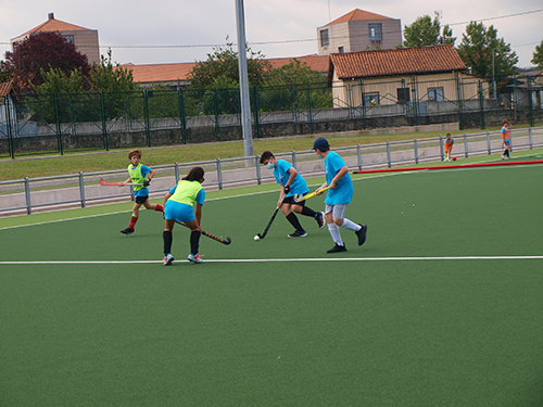 V Campus Hockey Hierba LLoberu-Exeter Language Centres 2021 Foto 13