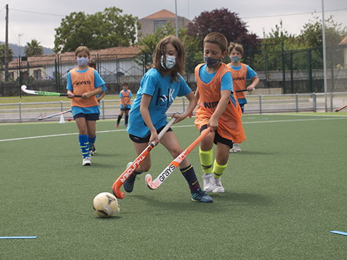 V Campus Hockey Hierba LLoberu-Exeter Language Centres 2021 Foto 14